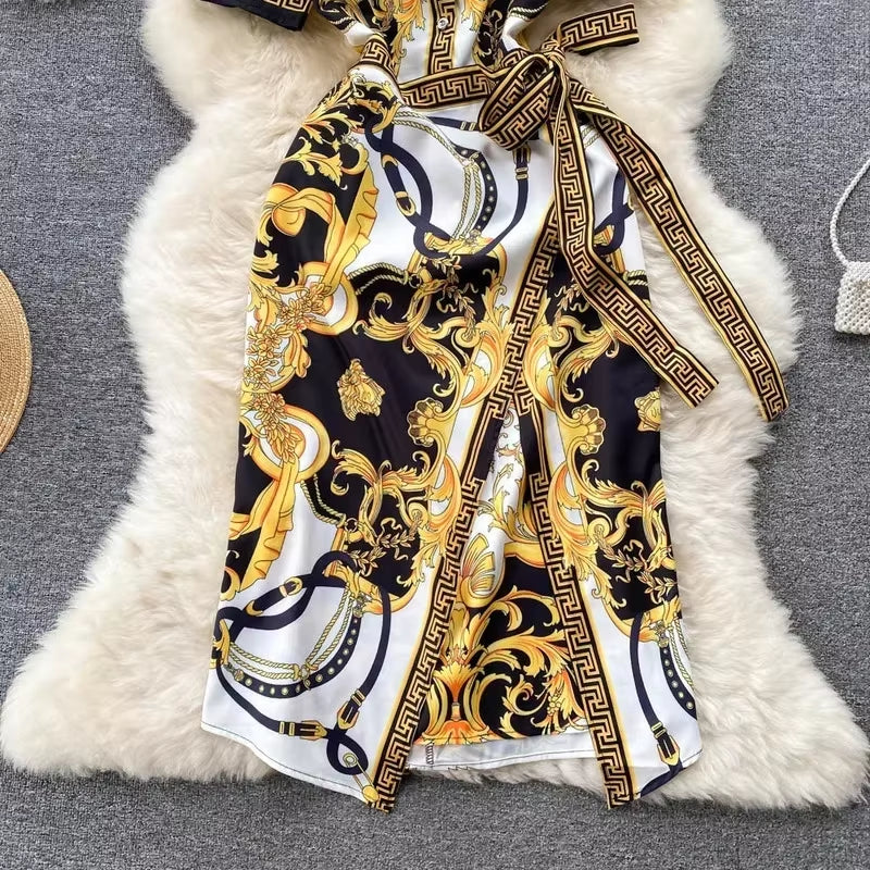  Élise Floral Midi Dress with Lace and Sleeves