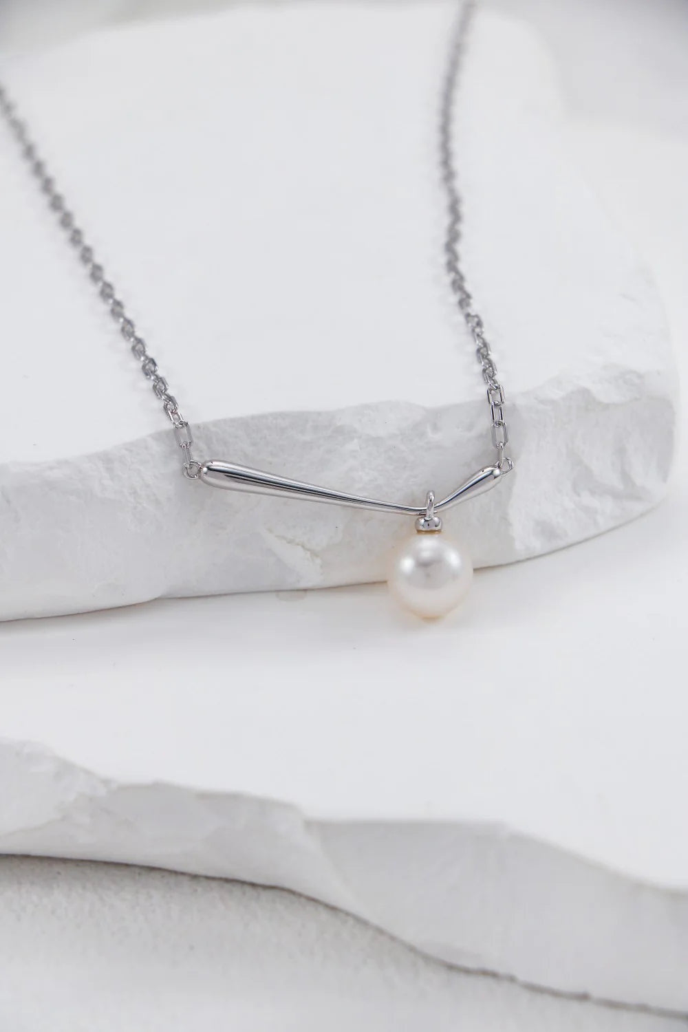 Minimalist Pearl Drop Necklace