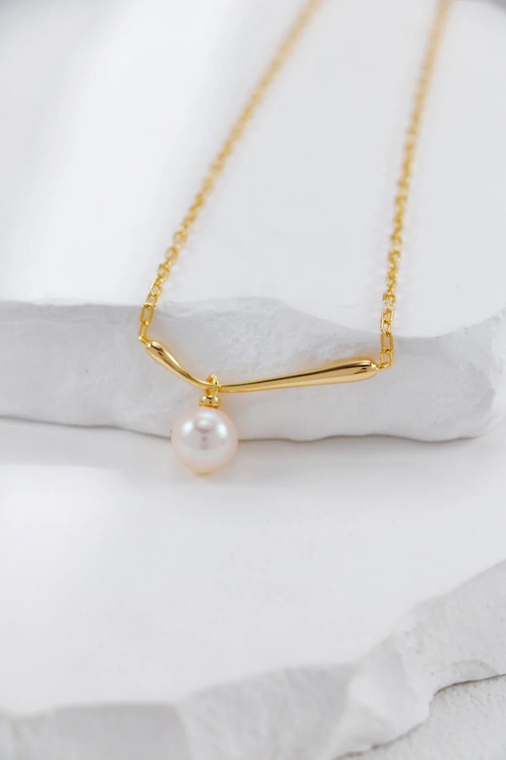 Minimalist Pearl Drop Necklace