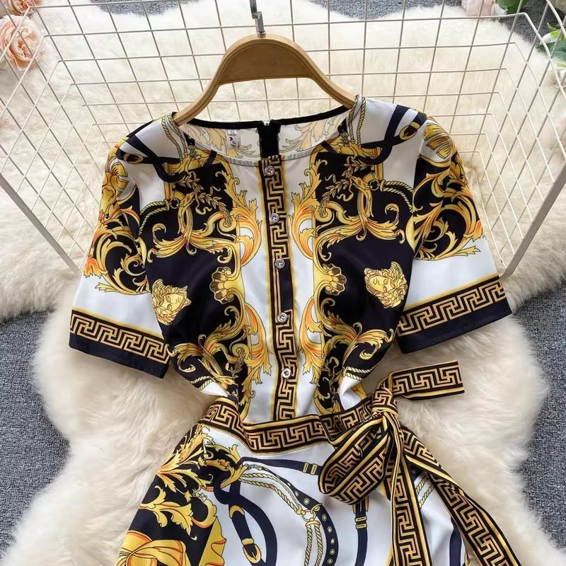 Élise  Floral Midi Dress with Lace and Sleeves