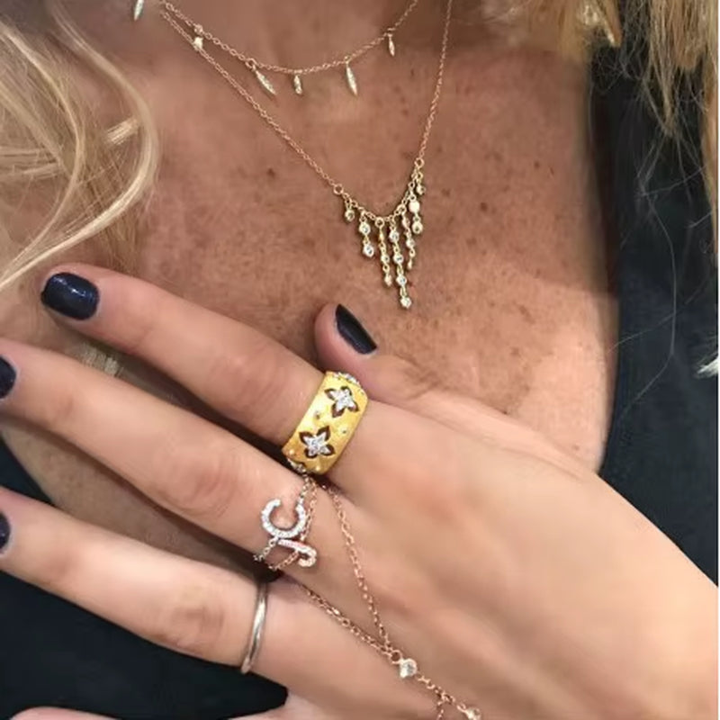 2025 Alphebet Charm Cute Micro Pave Cz Letters Top Quality Link Chain Meanning Latest Design Two Colors Minimal Chain Ring