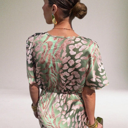 Solène V-neck elegant dress - [ângulo] | Vireza Boutique